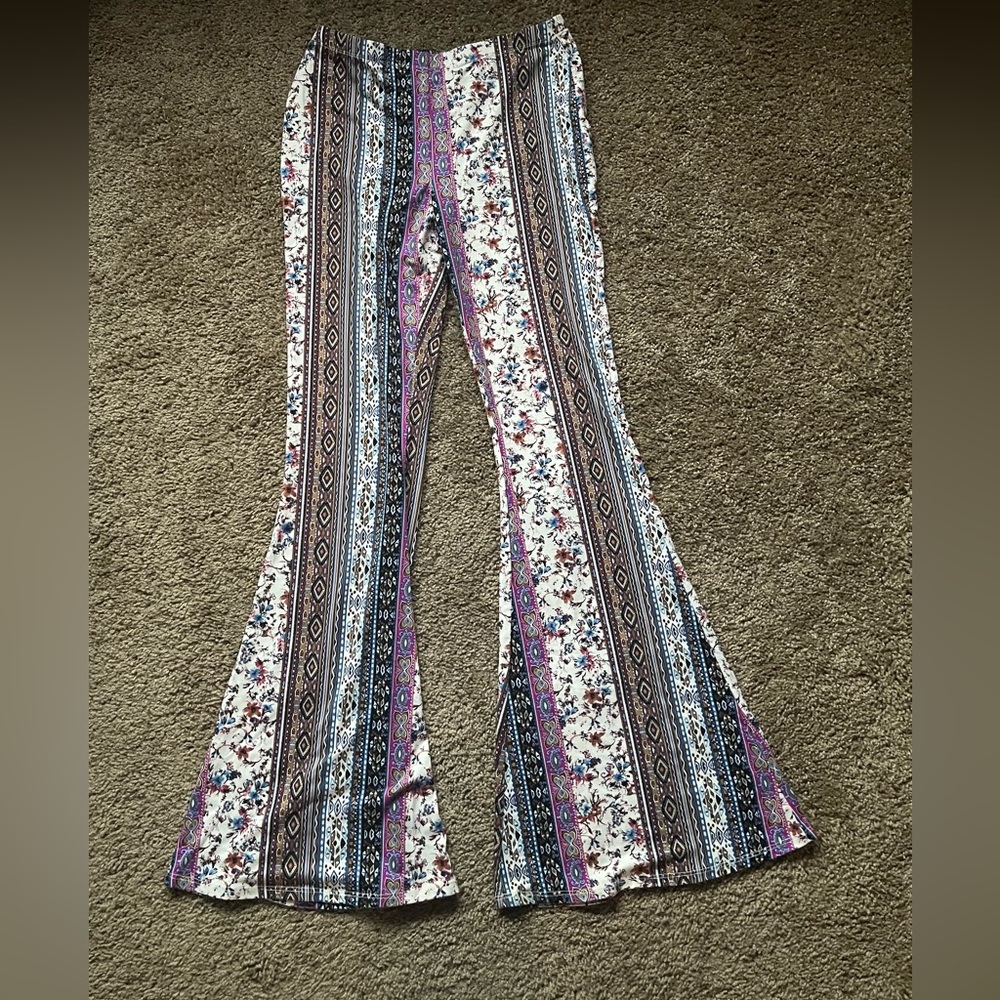Printed bell bottom pants